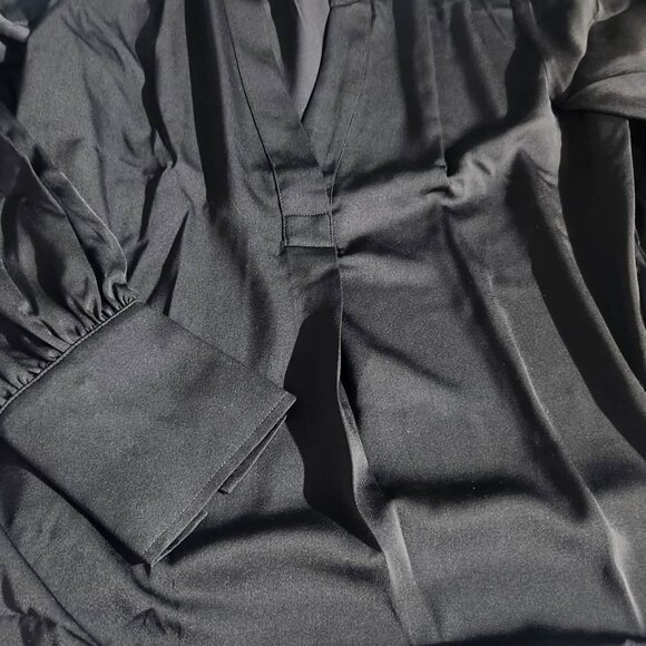 Banana Republic -Crepe- Volume Sleeve - Large - Picture 2 of 3